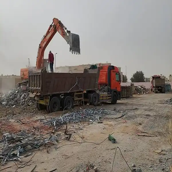 هدم بيوت قديمة
